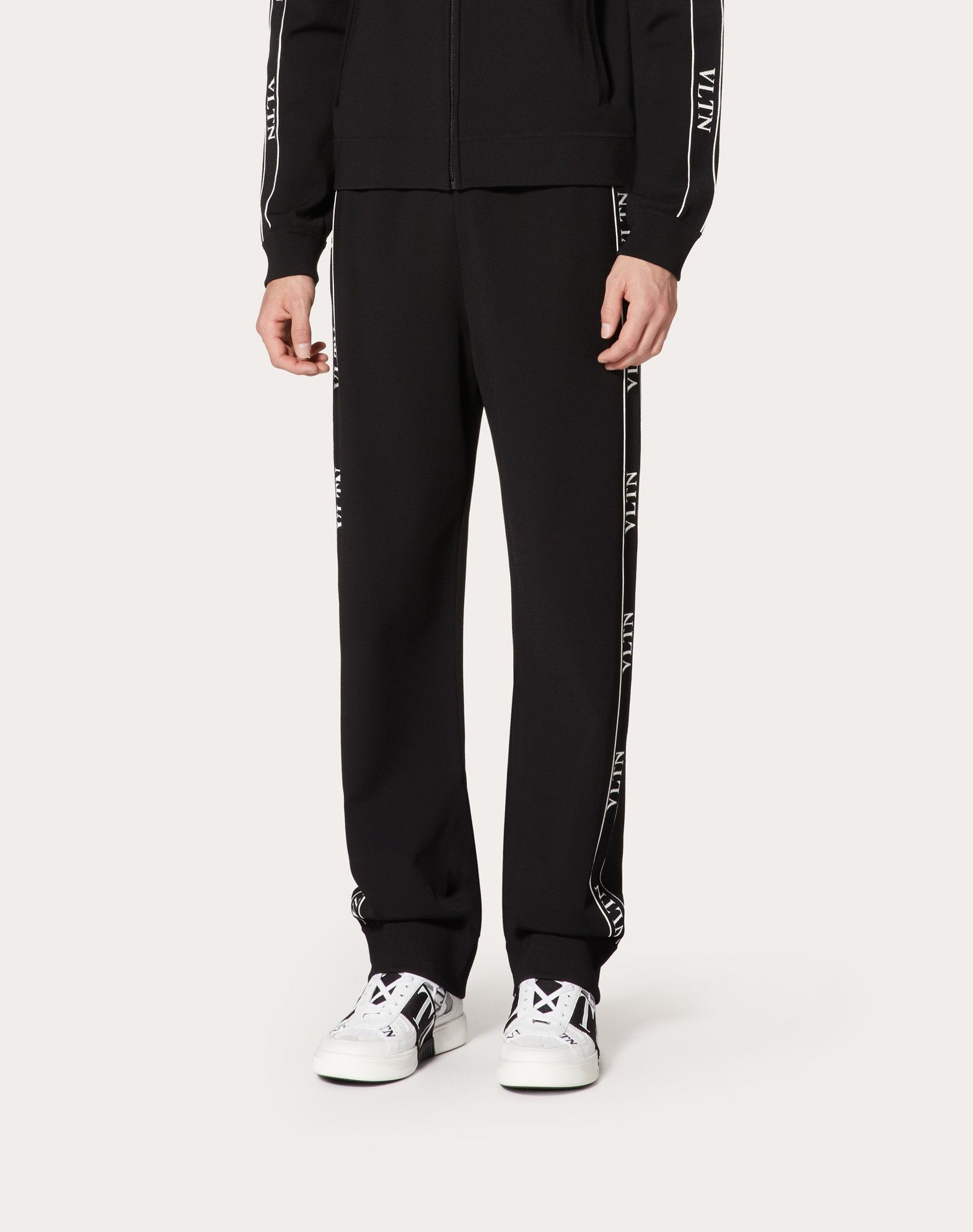 Chándal Valentino | 50% de descuento | Luxury Brand Outlet